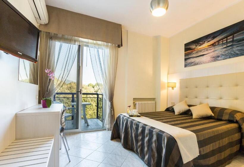 스탠다드 발코니 룸, King