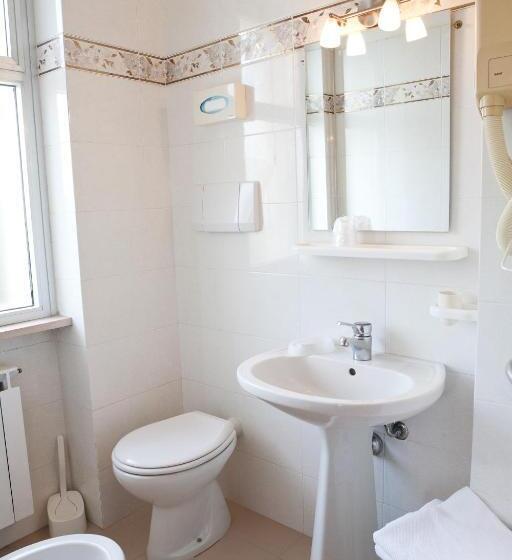 스탠다드 발코니 룸, King