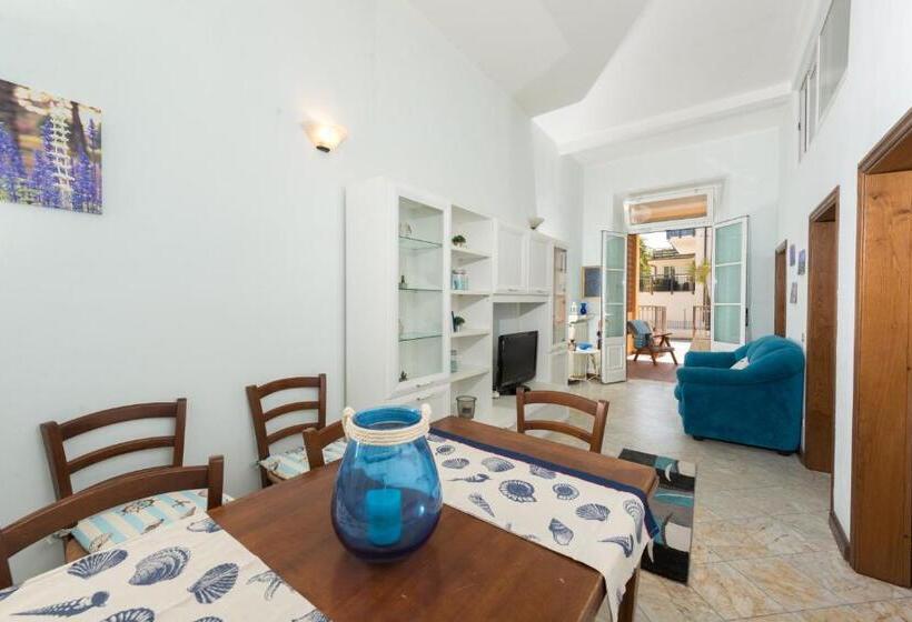 침실 3개 아파트, King