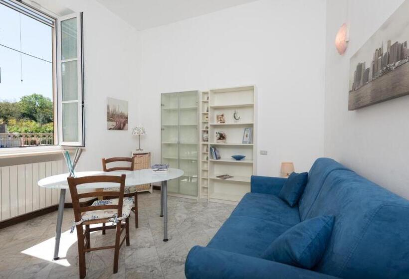 침실 3개 아파트, King