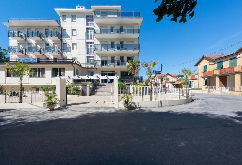 침실 3개 아파트, King