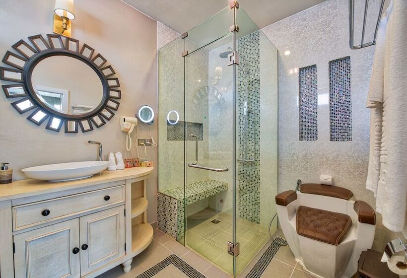 Люкс, Mane La Résidence