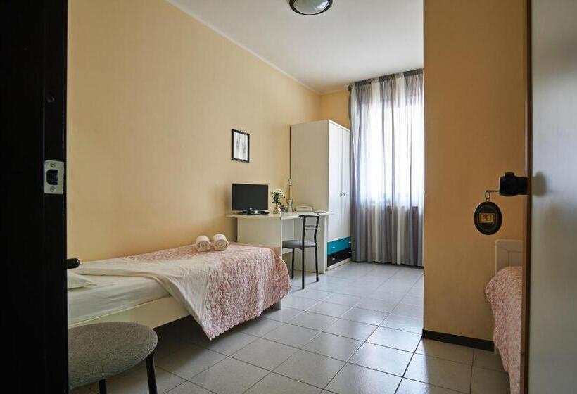 スタンダードルーム, Mazzurco