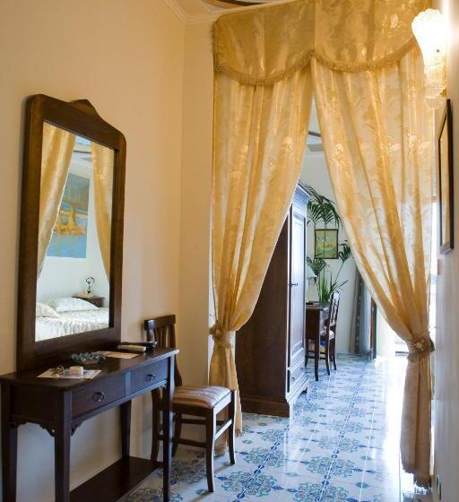 小型套房, Sottovento