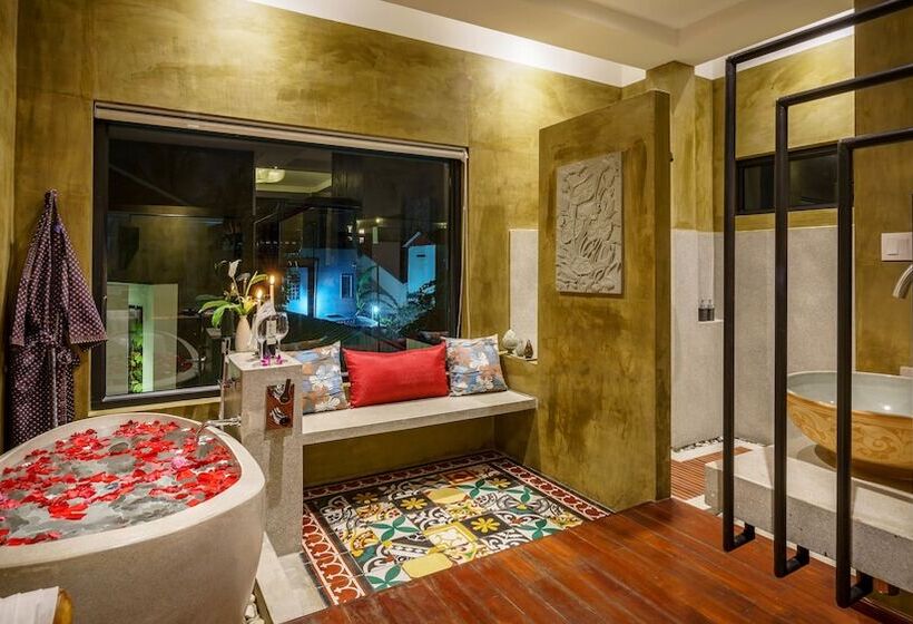 سوییت, The Secret Corner Unique Residence