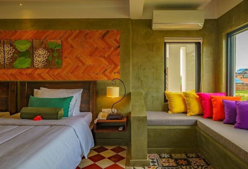 اتاق لوکس با بالکن, The Secret Corner Unique Residence