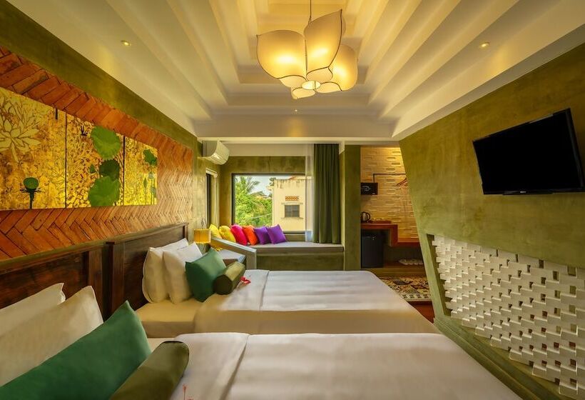 اتاق لوکس با بالکن, The Secret Corner Unique Residence