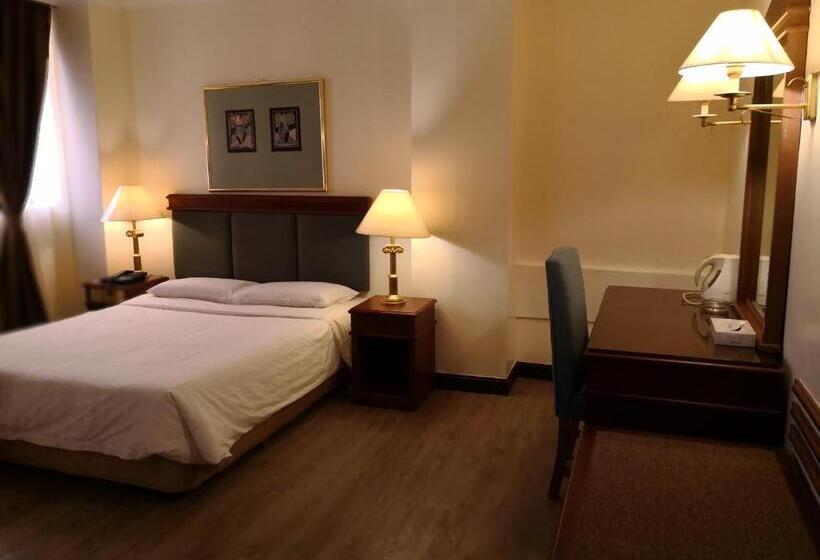 싱글 디럭스 룸, The Executive Hotel Lahad Datu