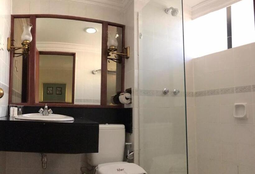 싱글 디럭스 룸, The Executive Hotel Lahad Datu