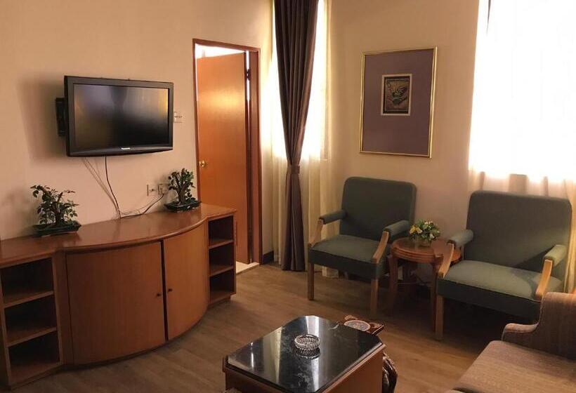 수피리어 스위트, The Executive Hotel Lahad Datu