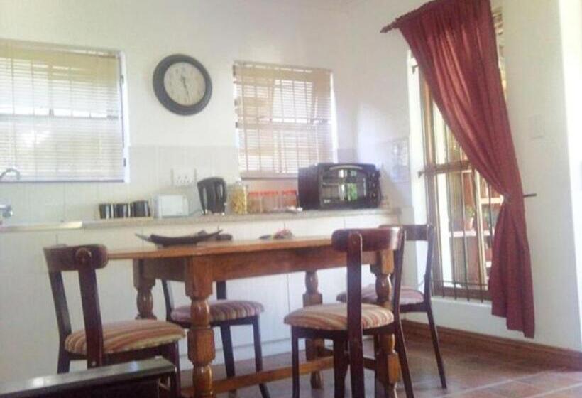 דירת חדר, Magnolia Place Guest Houses