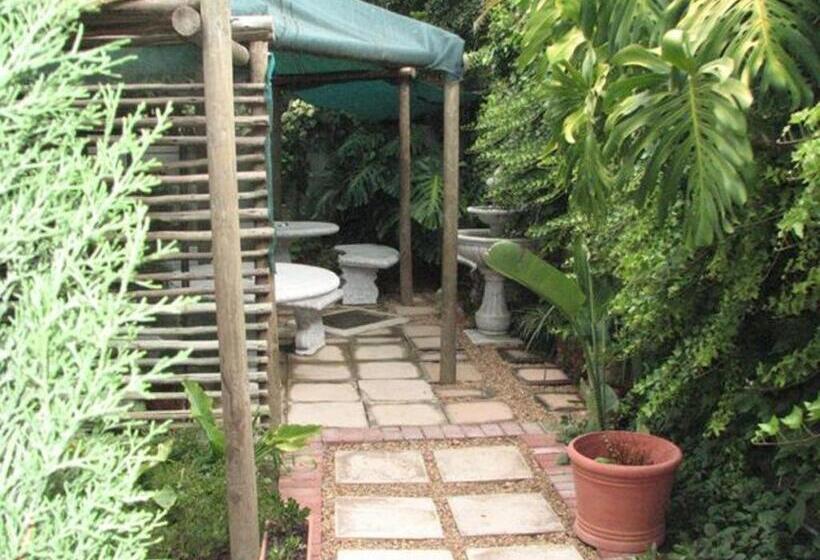 דירת חדר, Magnolia Place Guest Houses