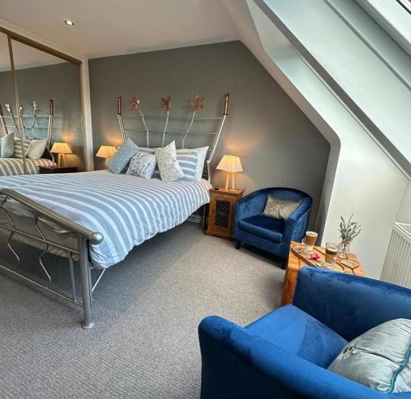 带大床的标准间, Tarskavaig B&b