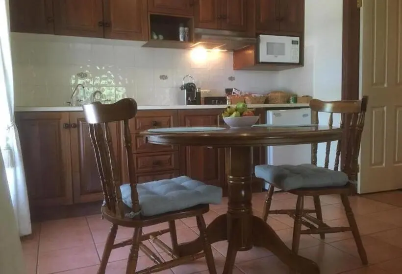1ベッドルームハウス, Wine And Roses Bed And Breakfast