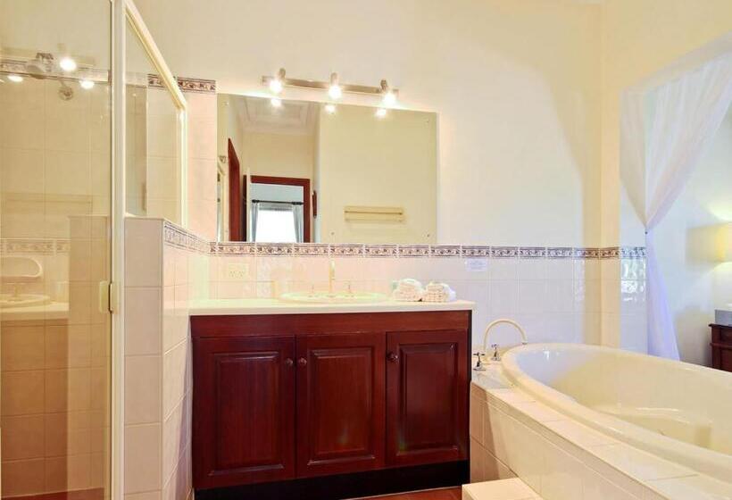 Дом 1 Спальня, Wine And Roses Bed And Breakfast