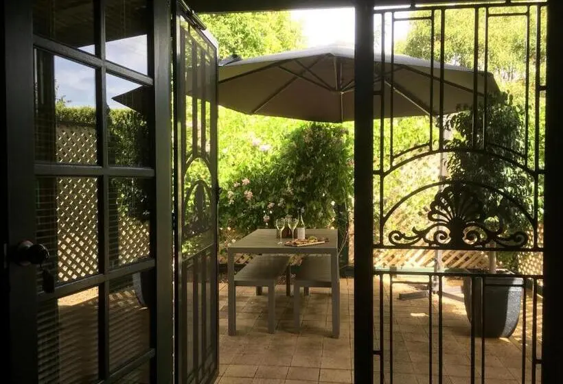 1ベッドルームハウス, Wine And Roses Bed And Breakfast