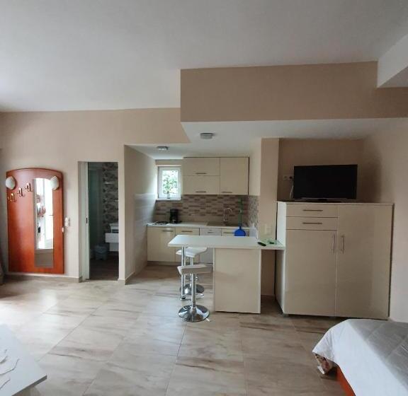 家庭间, Palma Guesthouse