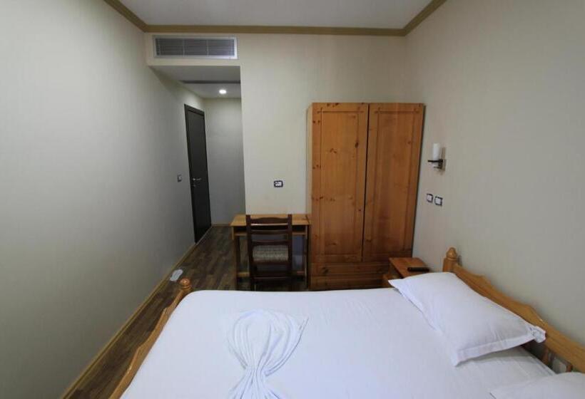 基本间, Panorama Hotel Central