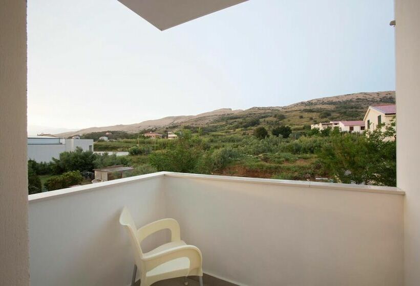 اتاق لوکس با بالکن, Boutique Hotel Intermezzo   Pag Centre