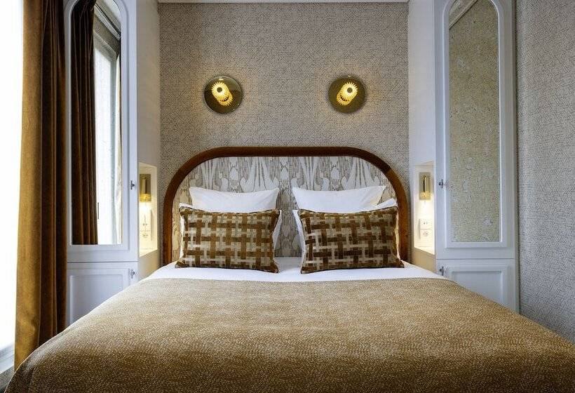 スタンダードルーム, Des Carmes By Malone