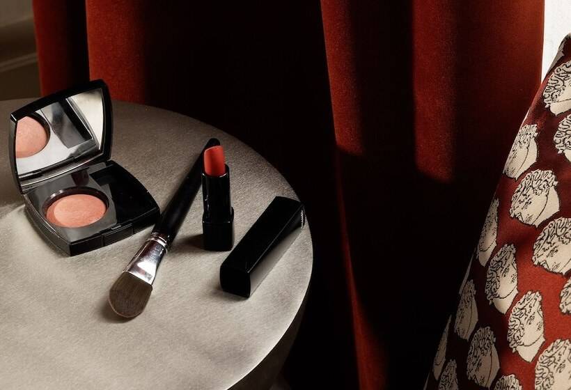 スーペリアールーム, Des Carmes By Malone