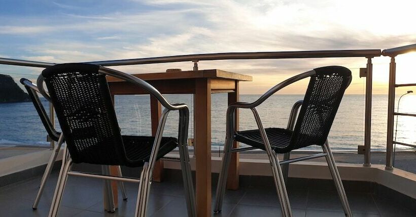 Triple Room Sea View, Golde Beach