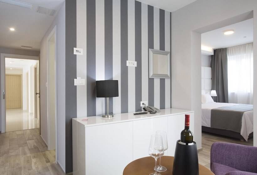 Superior Room with Terrace, Boutique Hotel Intermezzo   Pag Centre