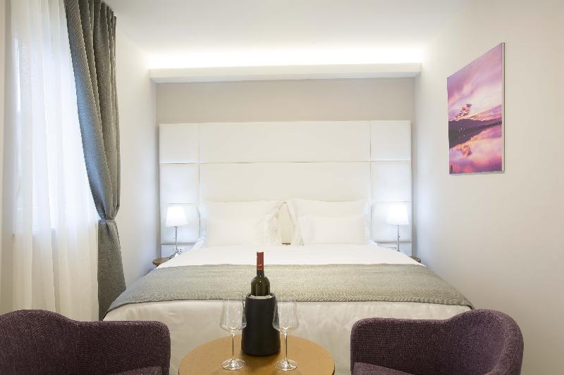 اتاق لوکس با بالکن, Boutique Hotel Intermezzo   Pag Centre