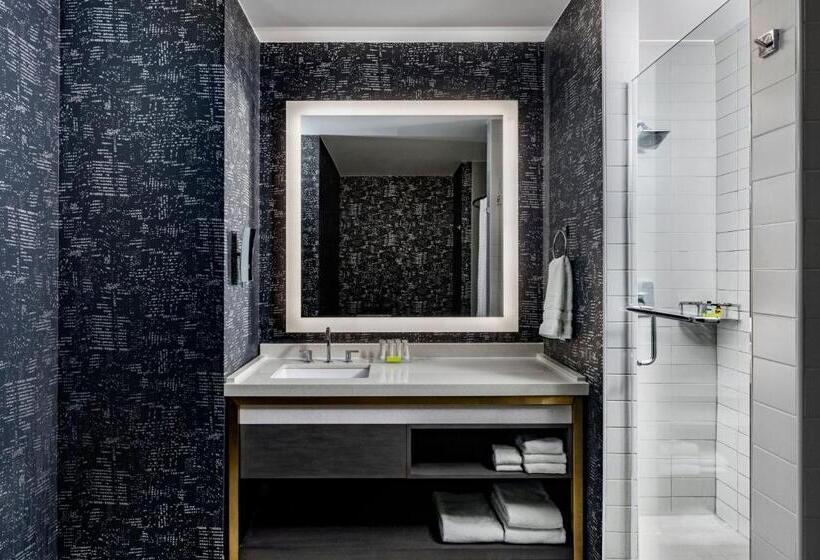 带大床的标准间, Le Méridien Houston Downtown