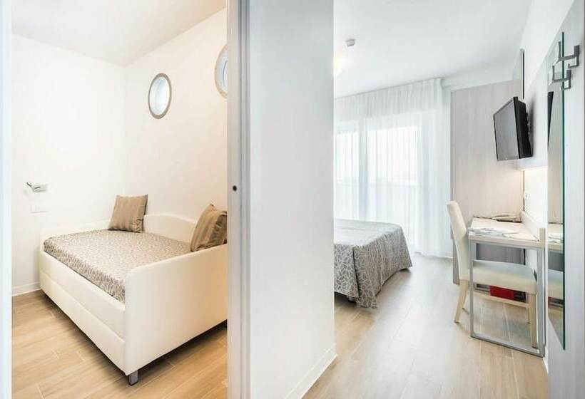 Семейный Номер, Mayer