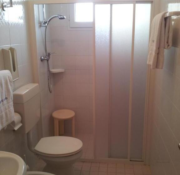 Четырехместный Номер Стандарт, Mayer