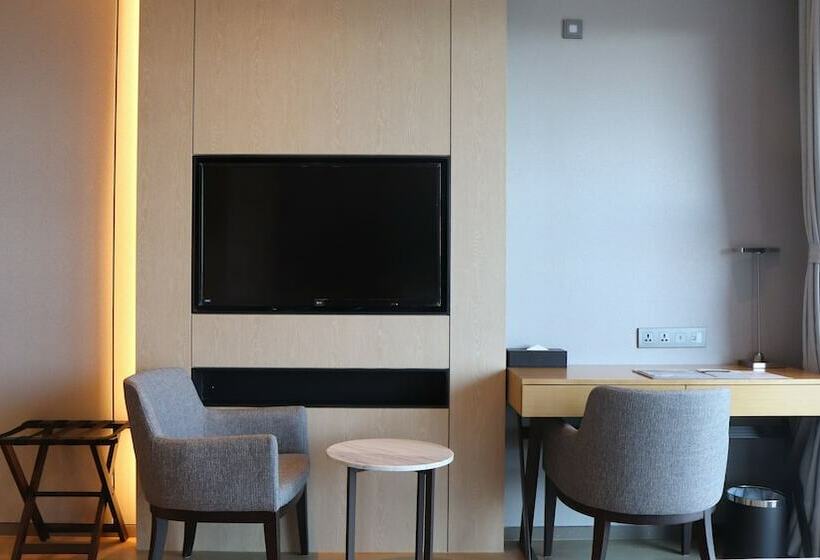 غرفة قياسية مطلّة علي البحر, St.john S