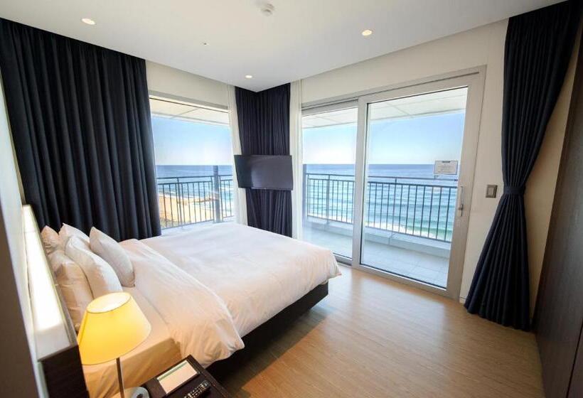 جناح جونيور إداري, St.john S