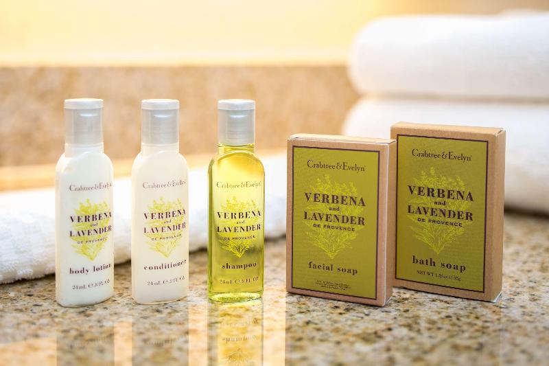 غرفة قياسية مطلّة علي البحر, St.john S