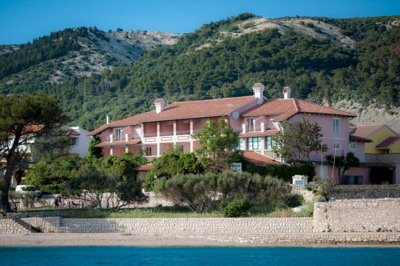Quarto Estandar Vista Mar, Villa Barbat