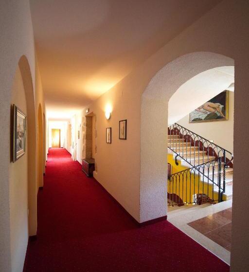 Quarto Estandar Vista Mar, Villa Barbat
