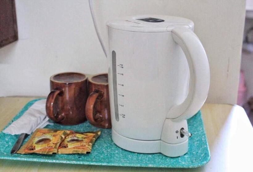 اتاق استاندارد با سرویس بهداشتی مشترک, Pacific Paradise Motel