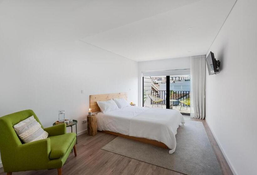 سوییت, Autor Guesthouse