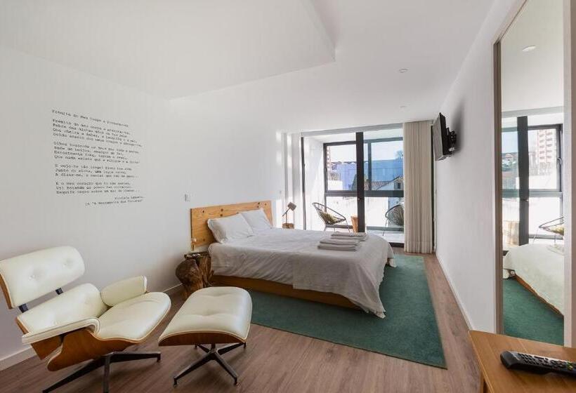 سوئیت با بالکن, Autor Guesthouse