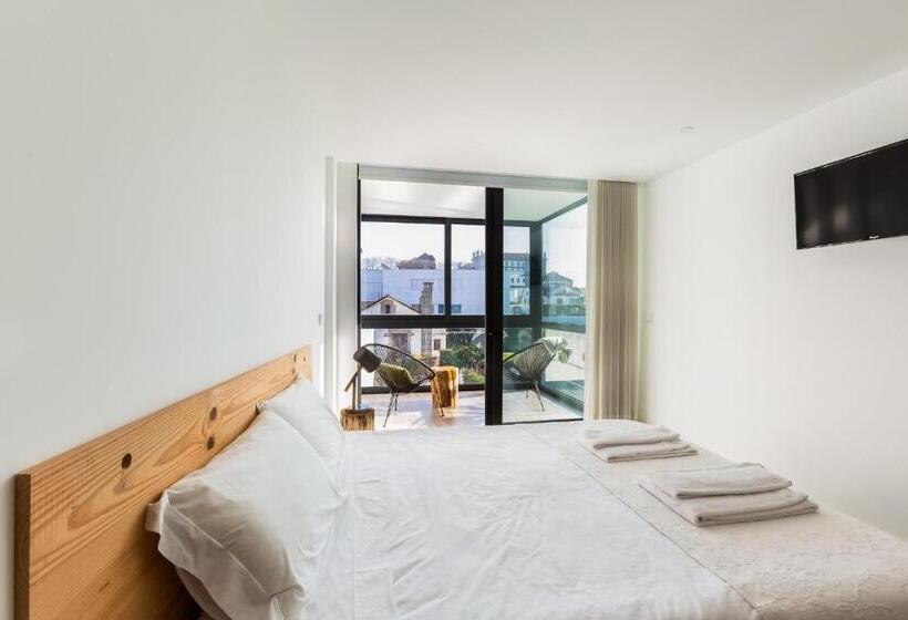 سوئیت با بالکن, Autor Guesthouse