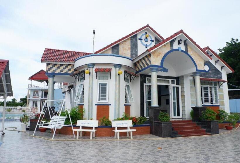 اتاق استاندارد, Hanh Mai