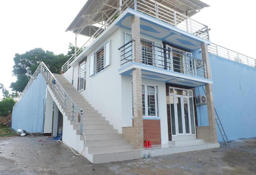 اتاق استاندارد چهار تخته, Hanh Mai