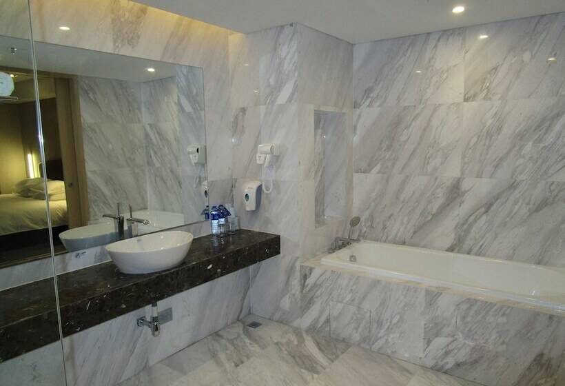 Люкс, Holiday Inn Express Chifeng Hongshan By Ihg