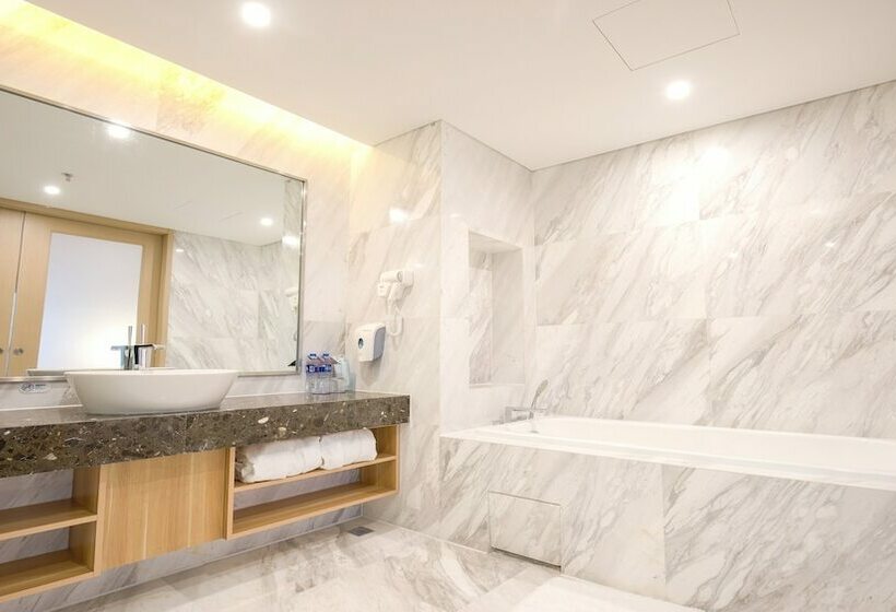 Номер Стандарт, Holiday Inn Express Chifeng Hongshan By Ihg