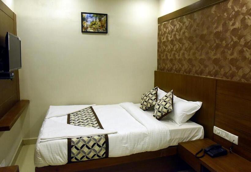 חדר סטנדרט יחיד, Olive Grand