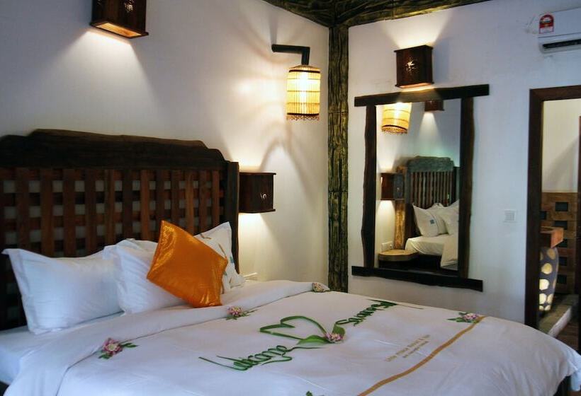 سوییت با چشم‌انداز استخر, Little Prince Resort & Spa