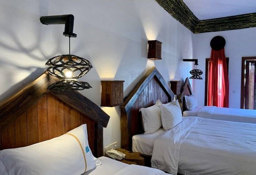 سوییت با چشم‌انداز استخر, Little Prince Resort & Spa