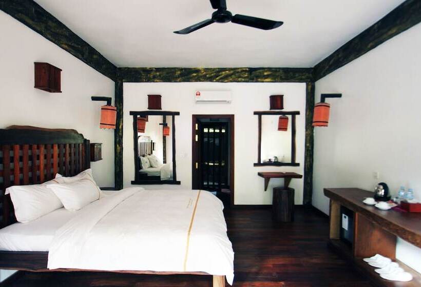 سوییت با چشم‌انداز استخر, Little Prince Resort & Spa