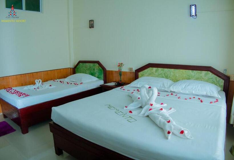 Triple Room Sea View, Memento Resort