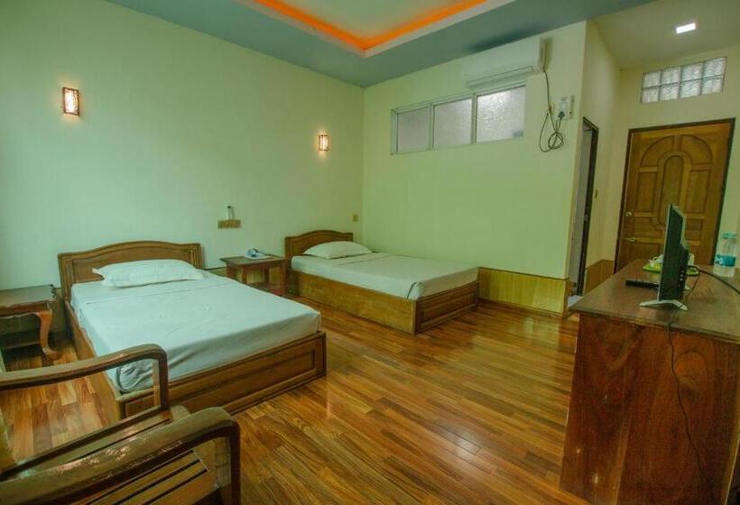 Трехместный Номер Стандарт Вид на Сад, Memento Resort